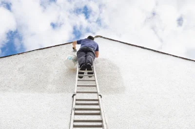 Peinture extérieure à Locarn — façades et ravalement